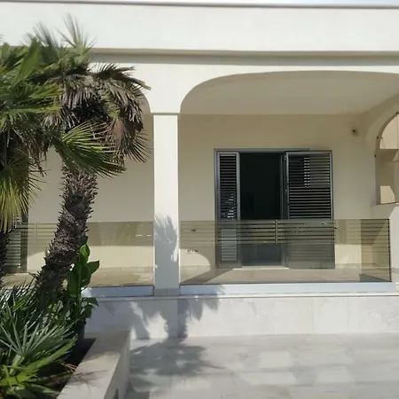 Acquamarina Guest house Torre dell'Orso